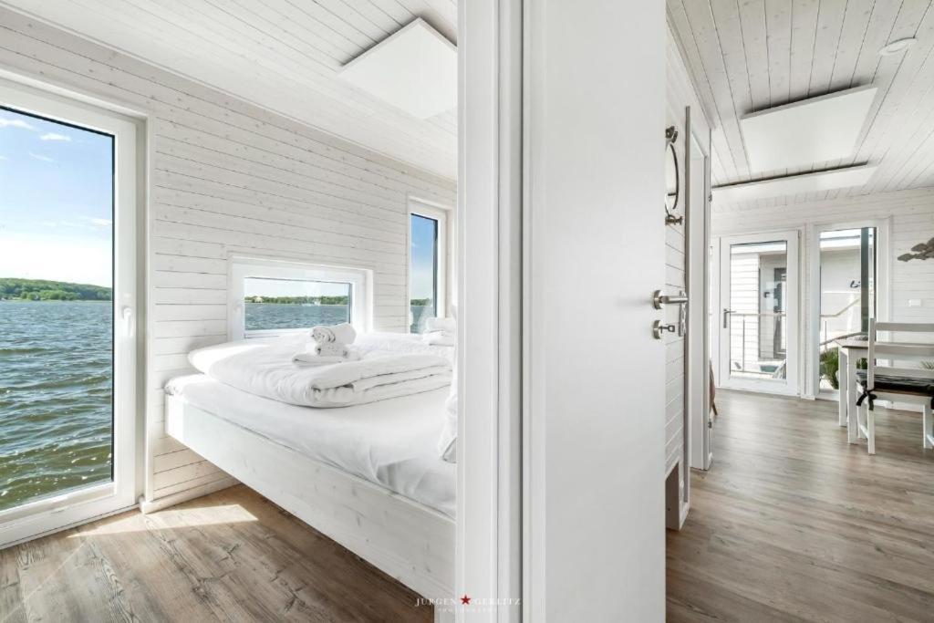Hausboot Gluecksmomente Mit Dachterrasse In Schleswig Am Ostseefjord Schlei Exteriér fotografie